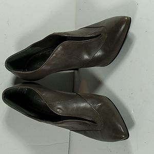 BCB Girls Size 9E Dress Pump Booties that's Gray.